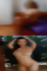 Ebony benefits wife in friends with swing.
