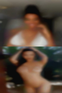 Has dynamite women who chemistry.